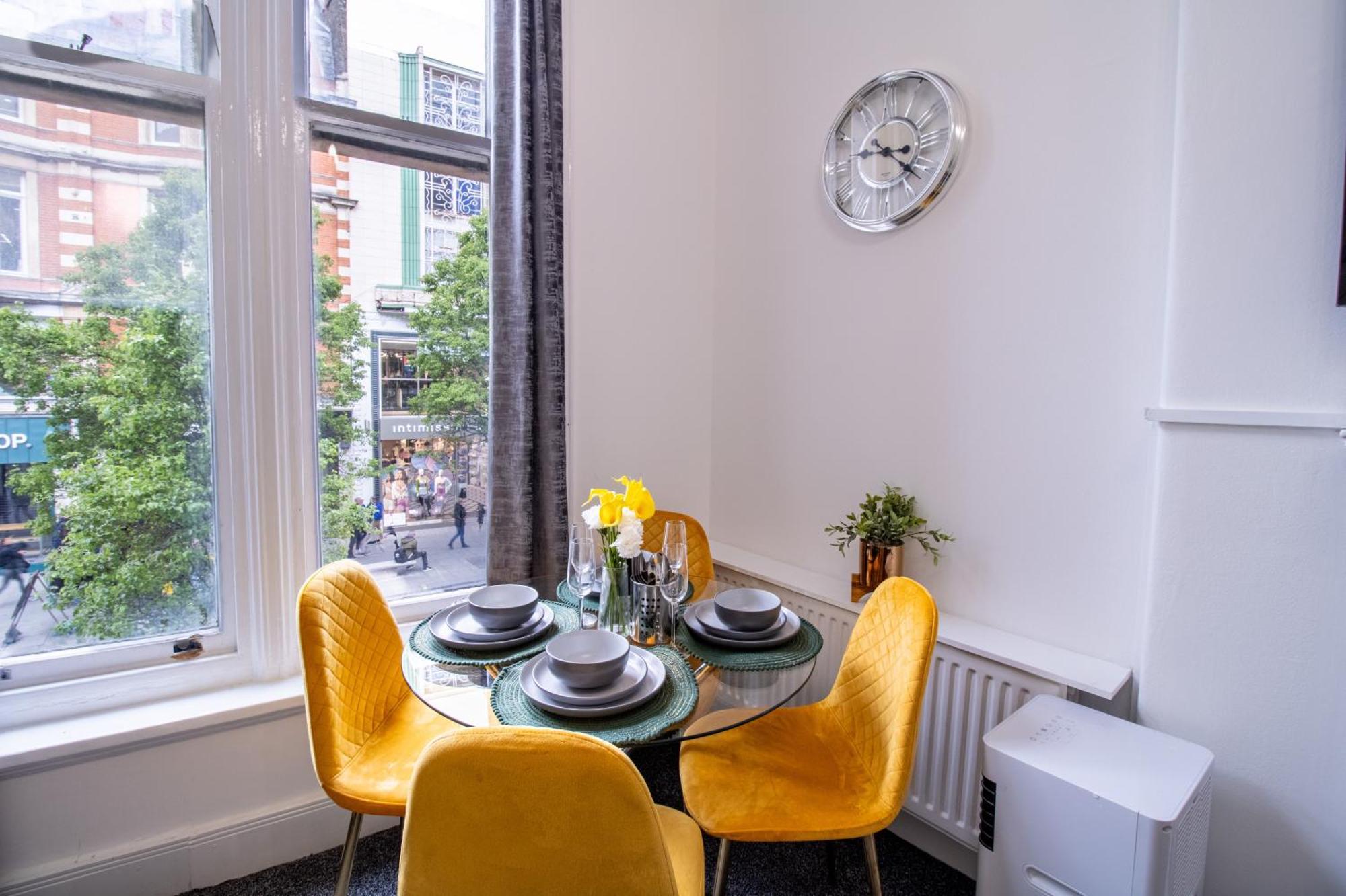 Oxford Street Chic Retreat - Unparalleled Elegance And Urban Comfort! Gc1 London Exterior photo