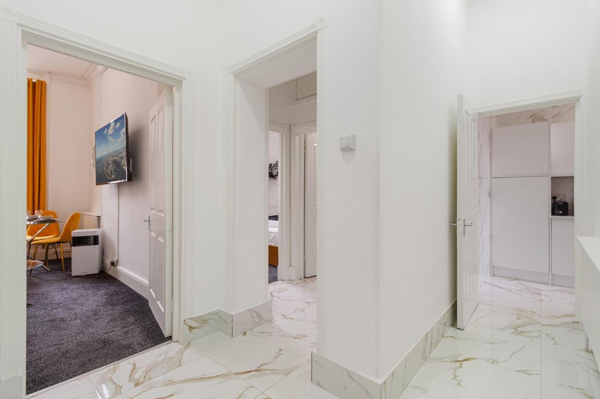 Oxford Street Chic Retreat - Unparalleled Elegance And Urban Comfort! Gc1 London Exterior photo