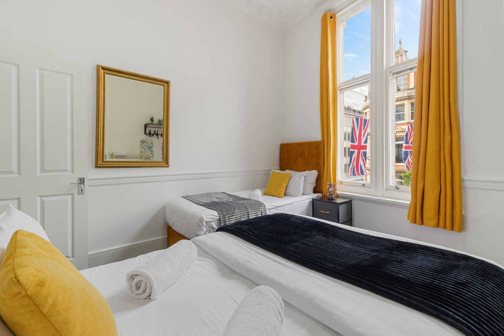 Oxford Street Chic Retreat - Unparalleled Elegance And Urban Comfort! Gc1 London Exterior photo